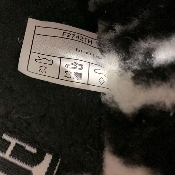 UGG shearling sandals black/white elastic straps women sz 6-see meas - Picture 5 of 12